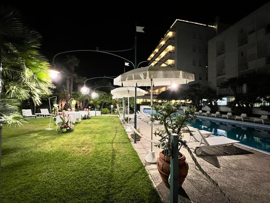 Hotel Parco Delle Rose Silvi Marina Exteriér fotografie