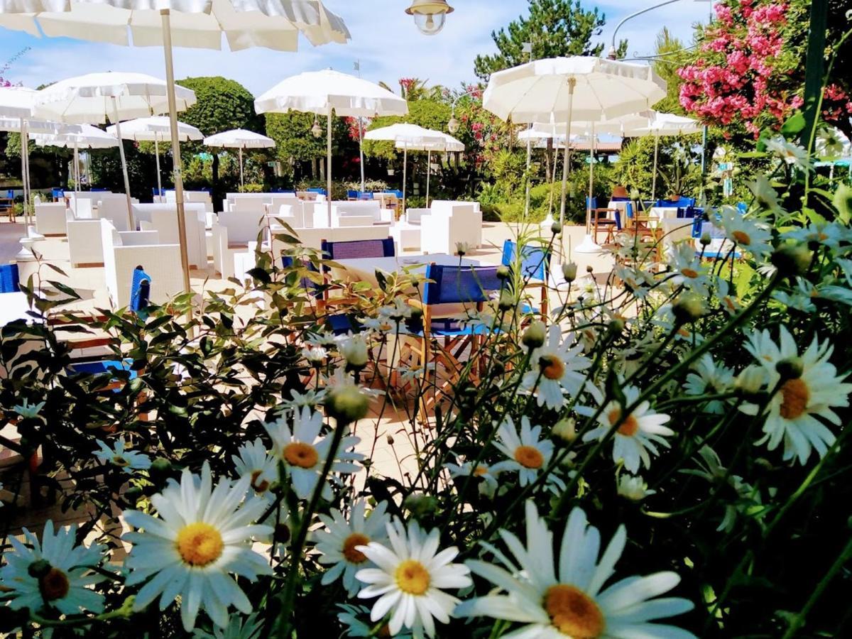 Hotel Parco Delle Rose Silvi Marina Exteriér fotografie